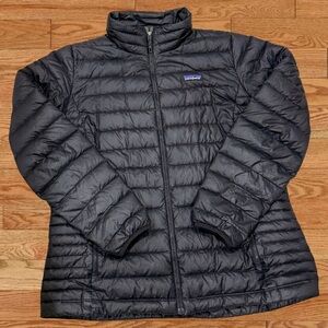 Patagonia Black Puffer Jacket with Quilted Design